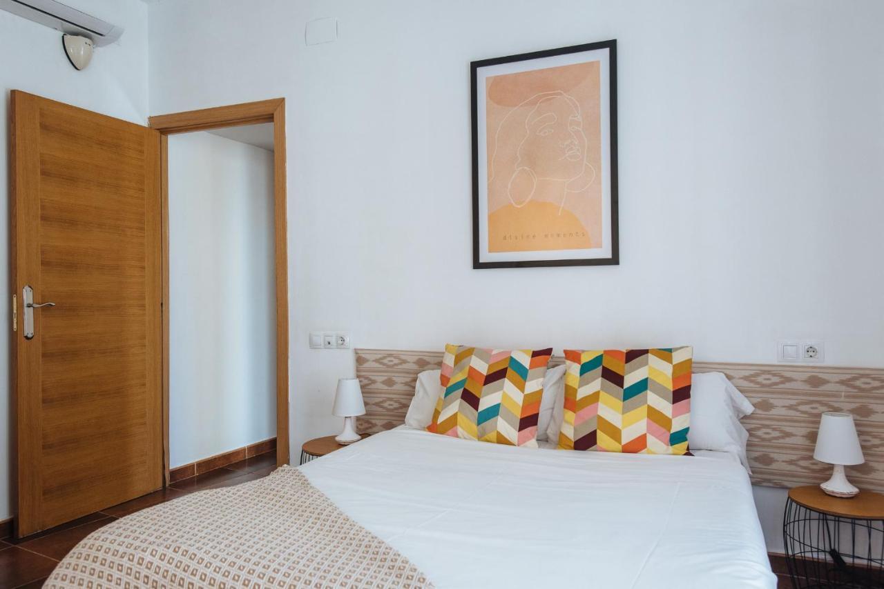 Homeyseville- Bright Apartment At Santa Cruz 6 Pax, Parking Optional Ngoại thất bức ảnh