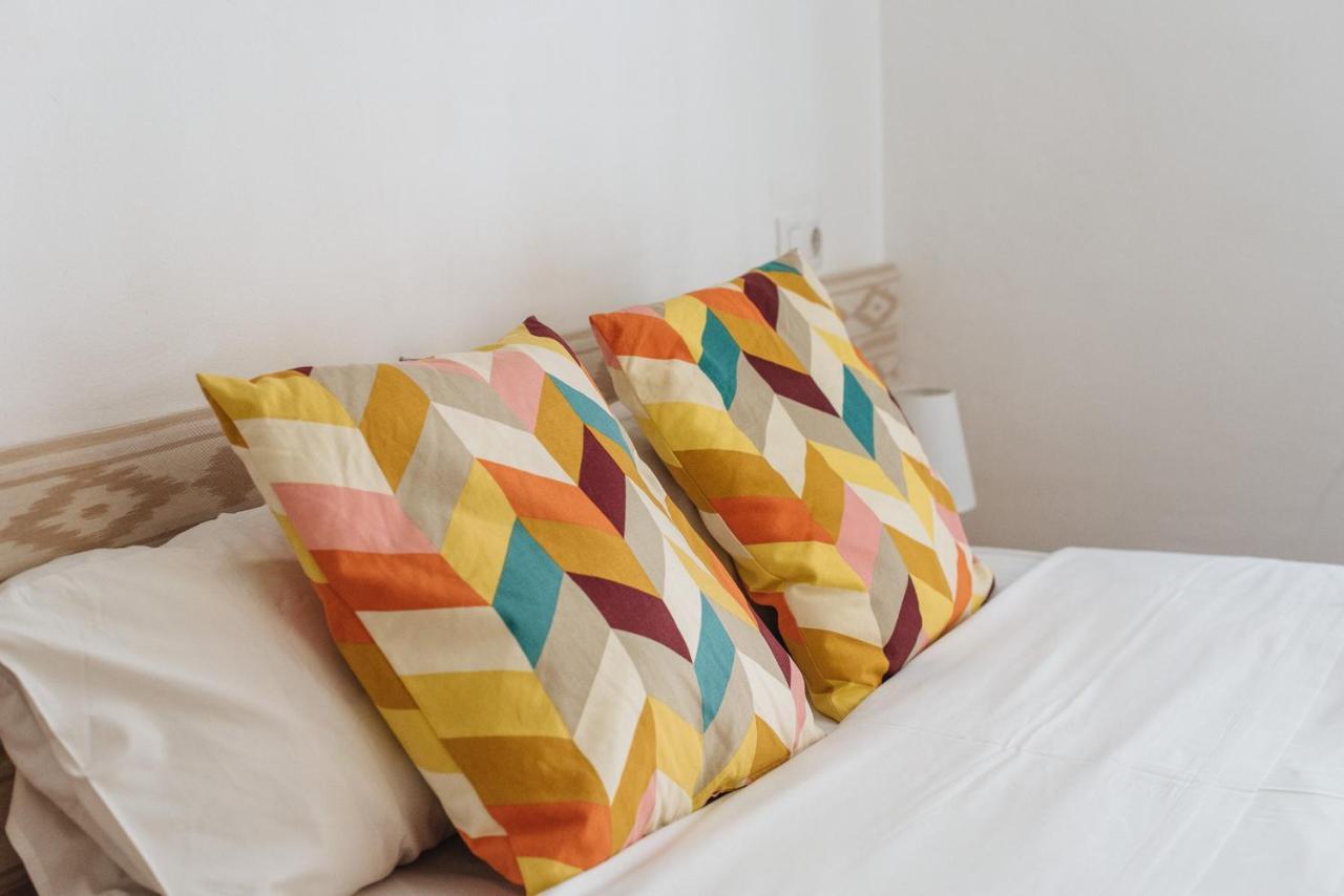 Homeyseville- Bright Apartment At Santa Cruz 6 Pax, Parking Optional Ngoại thất bức ảnh