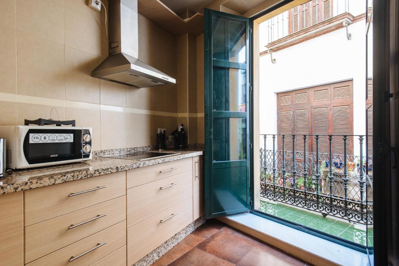 Homeyseville- Bright Apartment At Santa Cruz 6 Pax, Parking Optional Ngoại thất bức ảnh