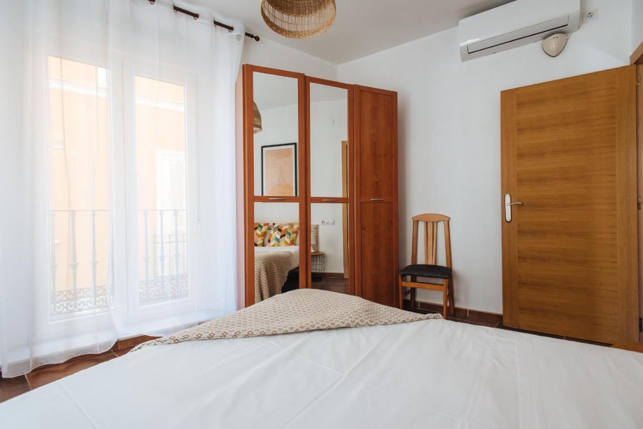 Homeyseville- Bright Apartment At Santa Cruz 6 Pax, Parking Optional Ngoại thất bức ảnh